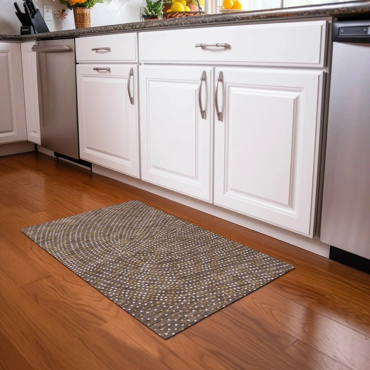 Machine Washable Indoor/ Outdoor Modern Dotty Chantille Rug