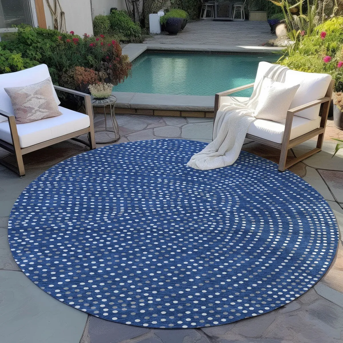 Machine Washable Indoor/ Outdoor Modern Dotty Chantille Rug