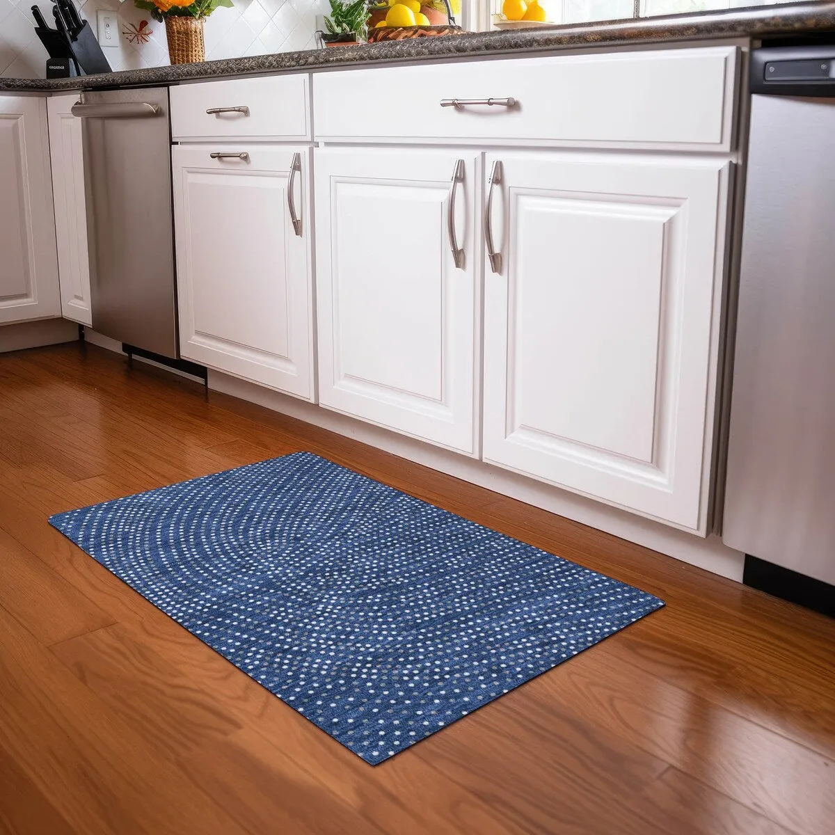 Machine Washable Indoor/ Outdoor Modern Dotty Chantille Rug