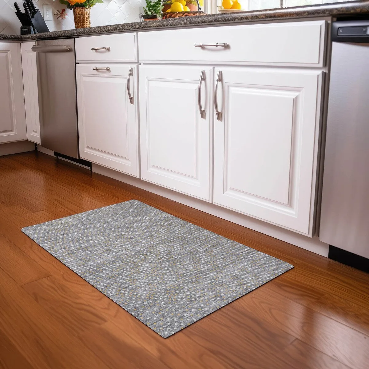 Machine Washable Indoor/ Outdoor Modern Dotty Chantille Rug