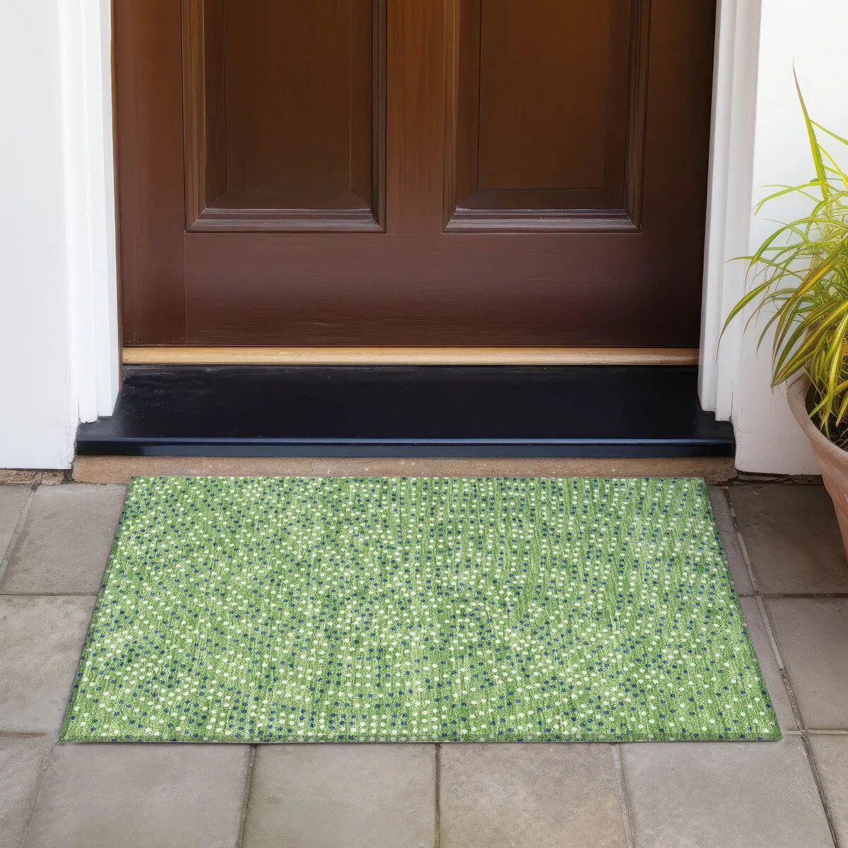 Machine Washable Indoor/ Outdoor Modern Dotty Chantille Rug