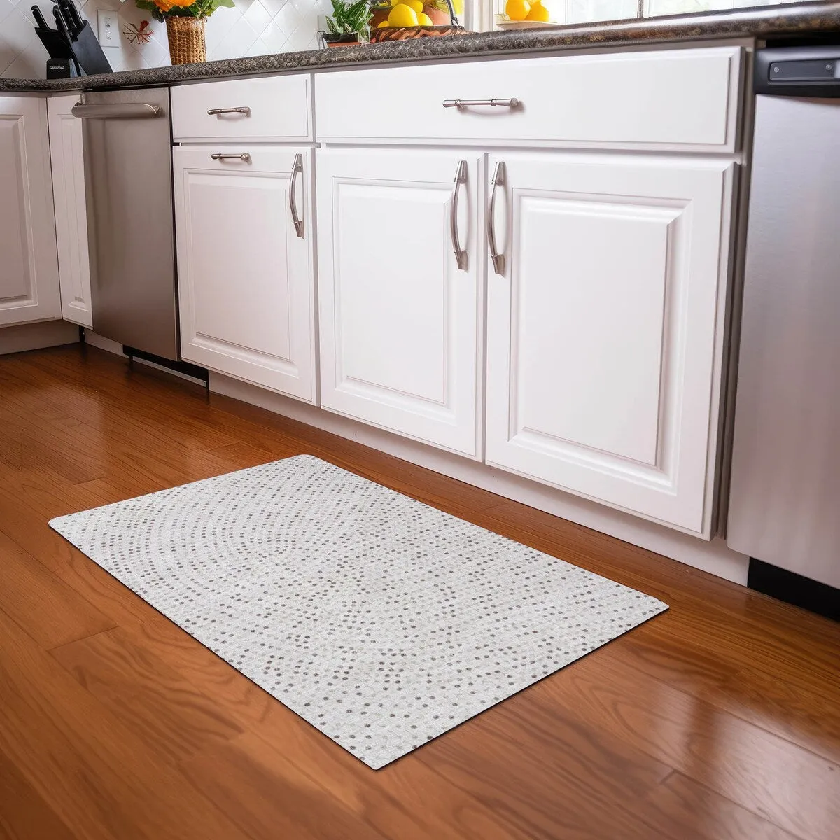 Machine Washable Indoor/ Outdoor Modern Dotty Chantille Rug