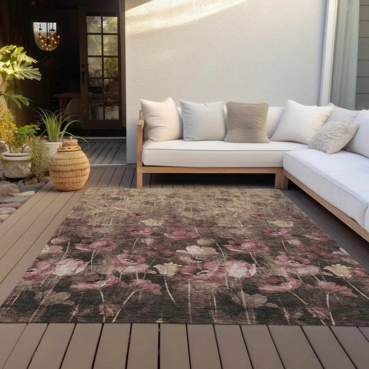 Machine Washable Indoor/ Outdoor Modern Floral Chantille Rug