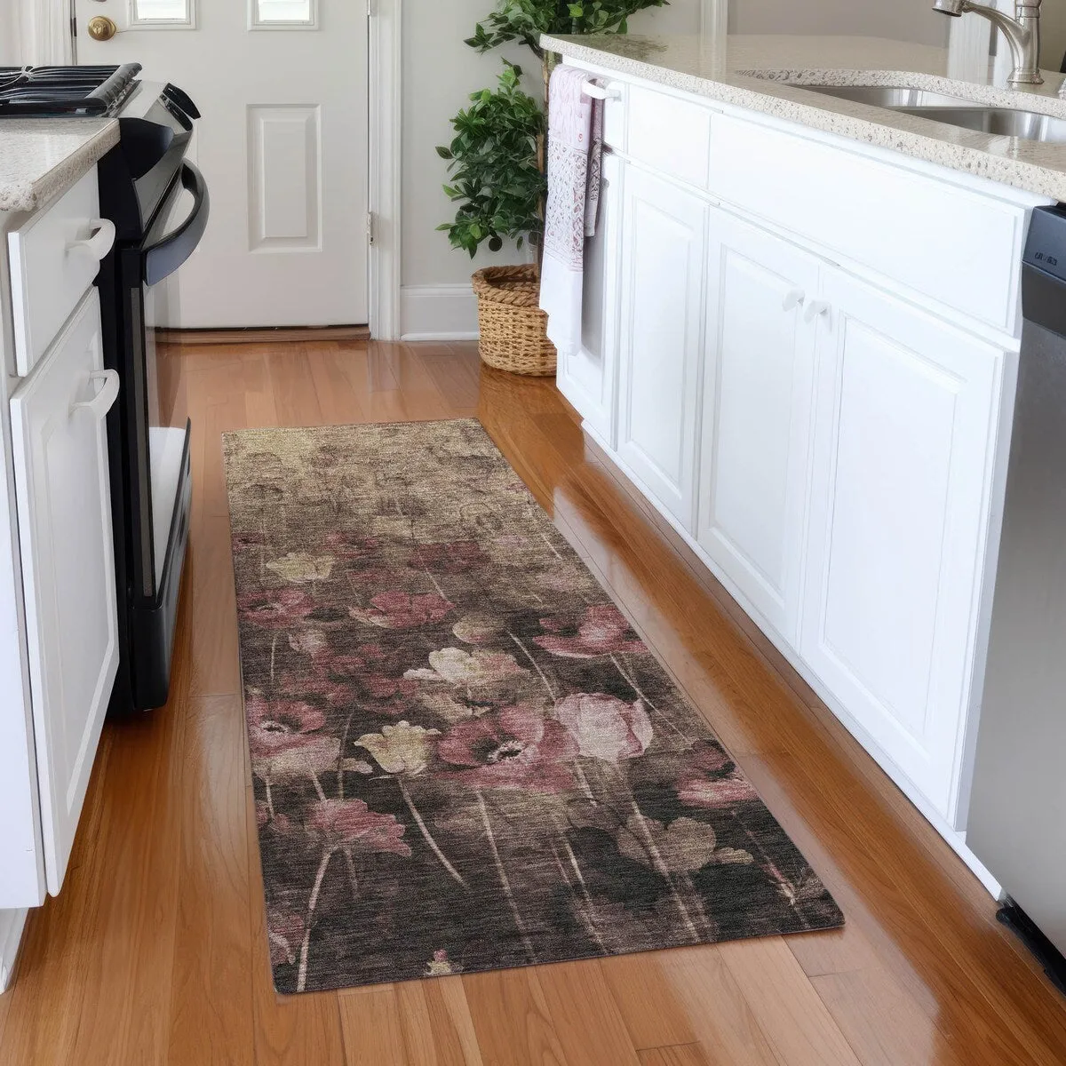 Machine Washable Indoor/ Outdoor Modern Floral Chantille Rug