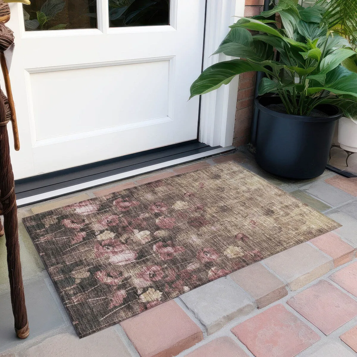 Machine Washable Indoor/ Outdoor Modern Floral Chantille Rug