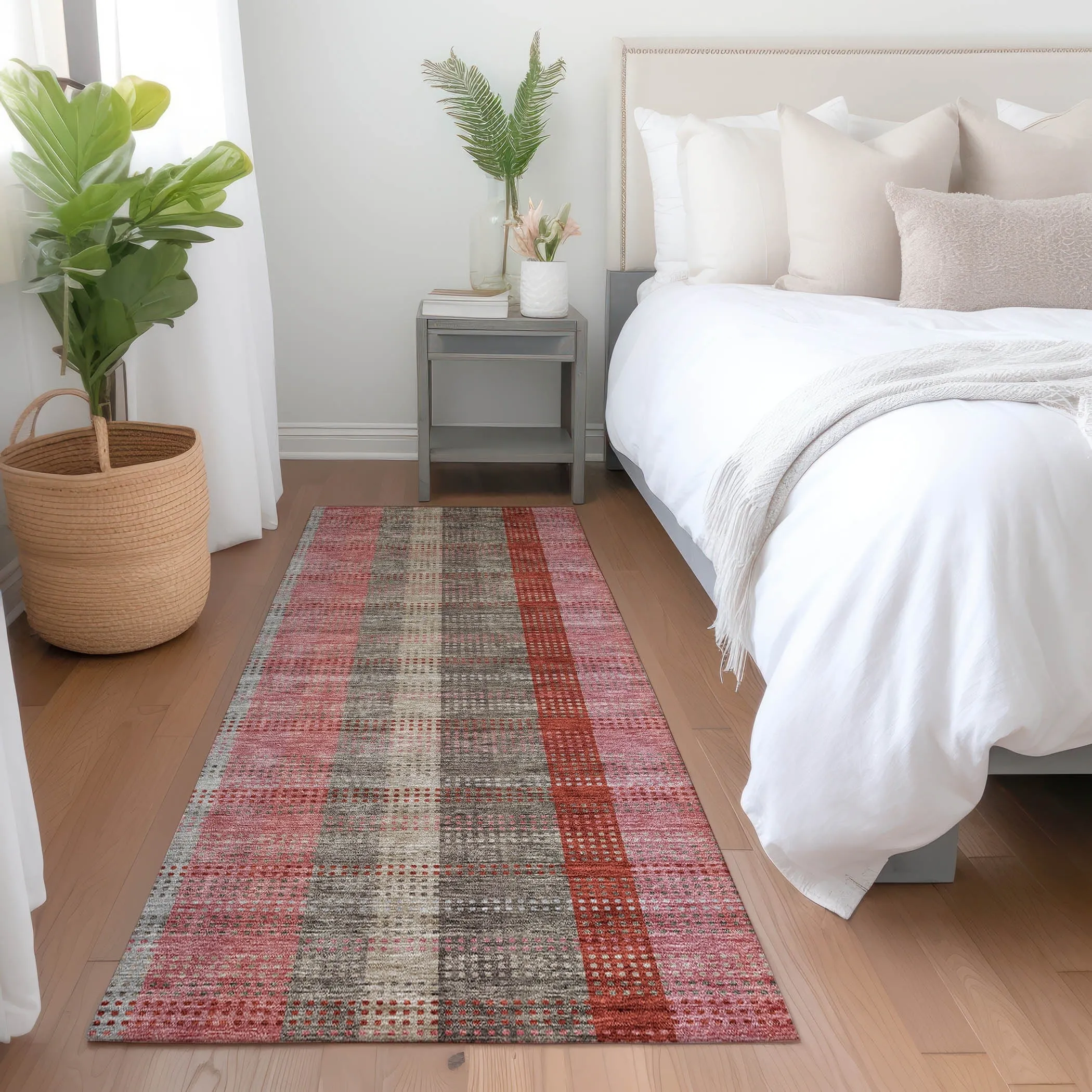 Machine Washable Indoor/ Outdoor Modern Plaid Chantille Rug