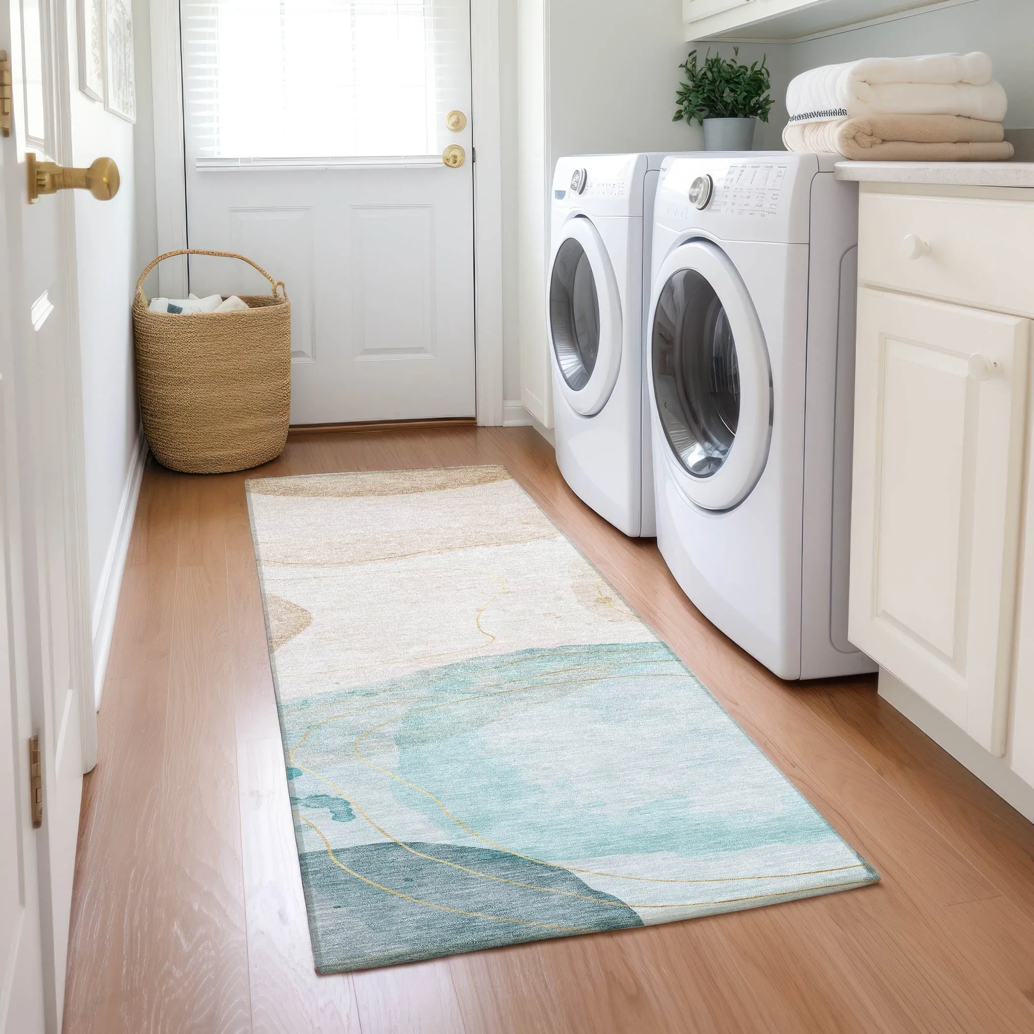 Machine Washable Indoor/ Outdoor Modern Shapes Chantille Rug