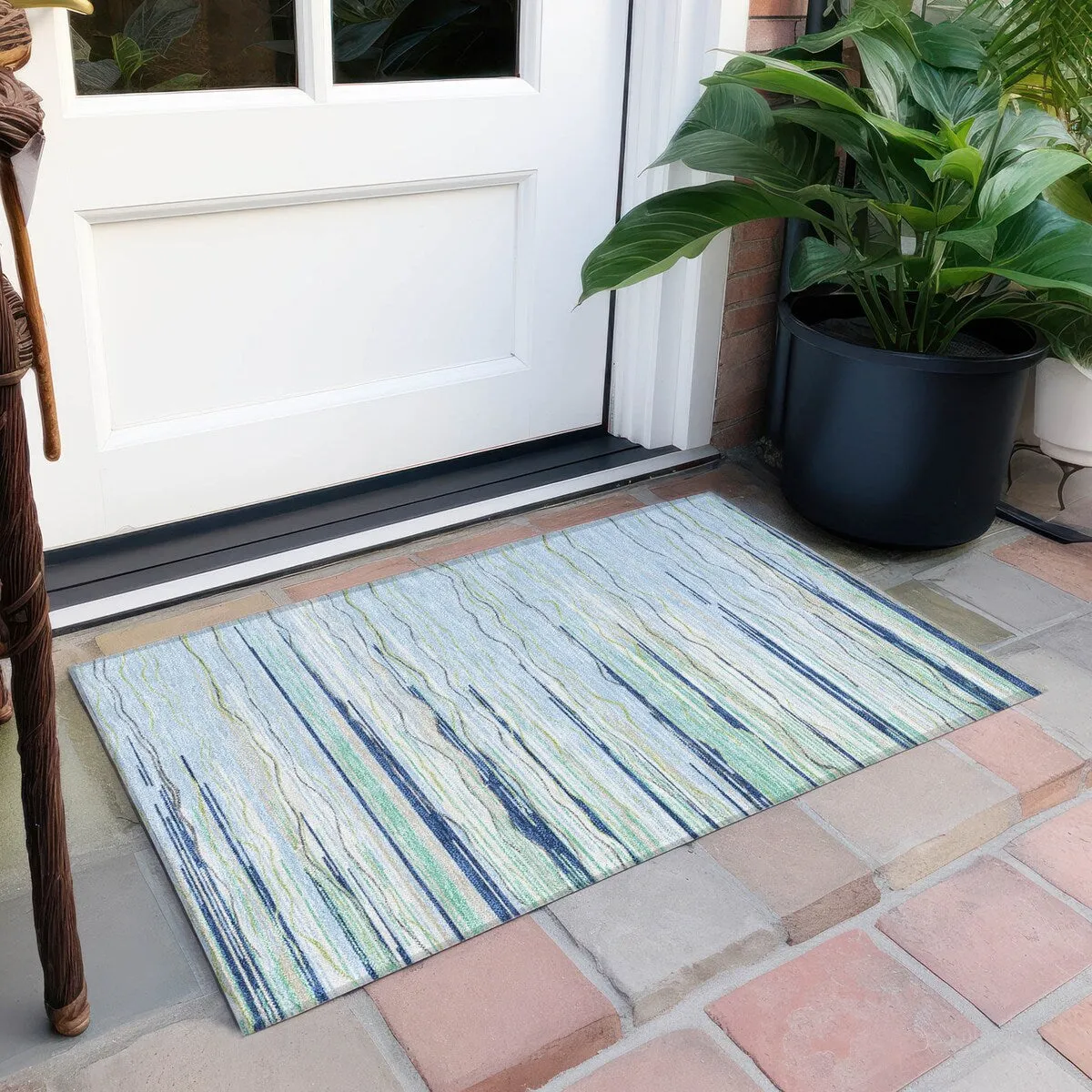 Machine Washable Indoor/ Outdoor Modern Stripe Chantille Rug