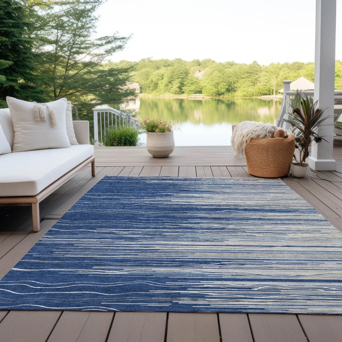 Machine Washable Indoor/ Outdoor Modern Stripe Chantille Rug