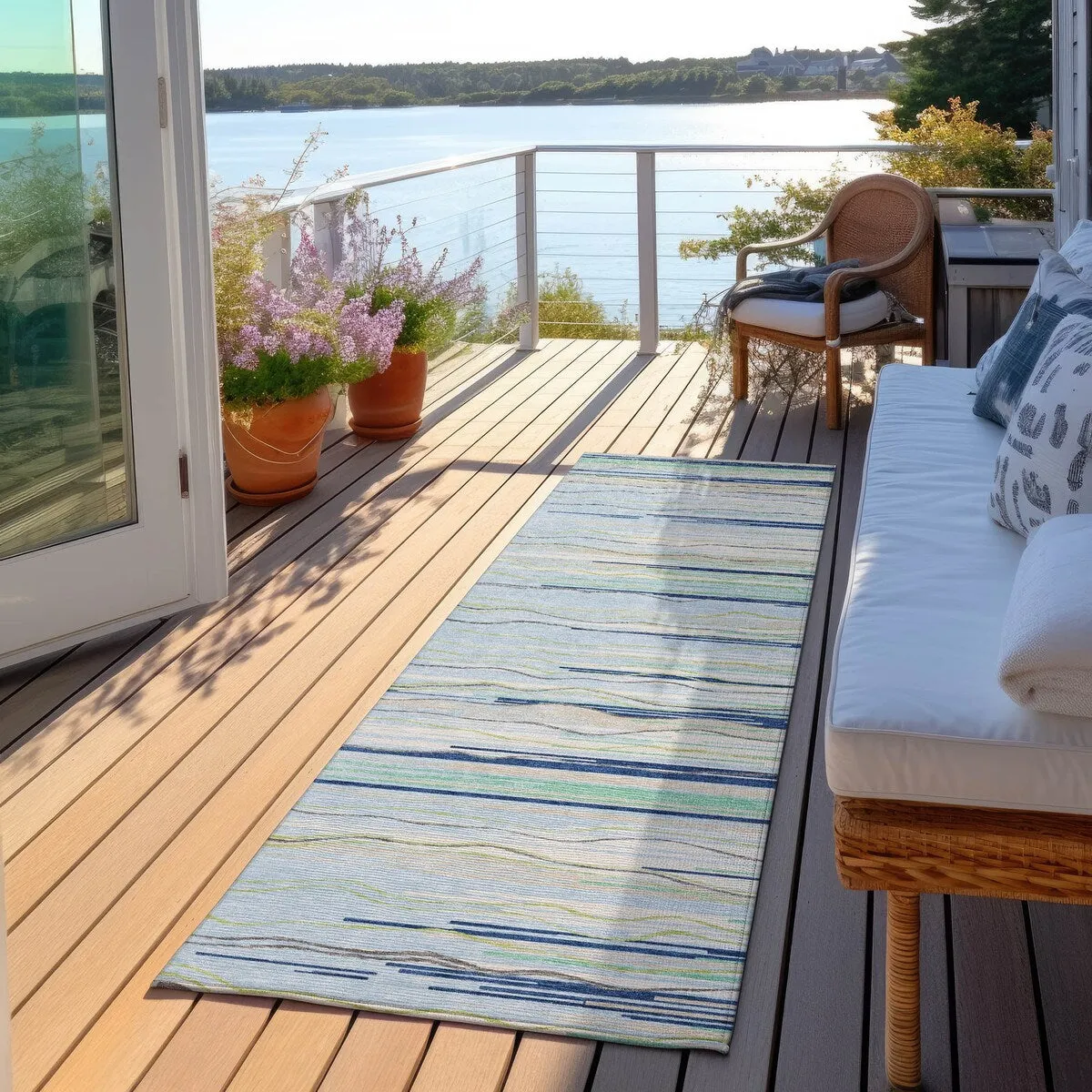 Machine Washable Indoor/ Outdoor Modern Stripe Chantille Rug