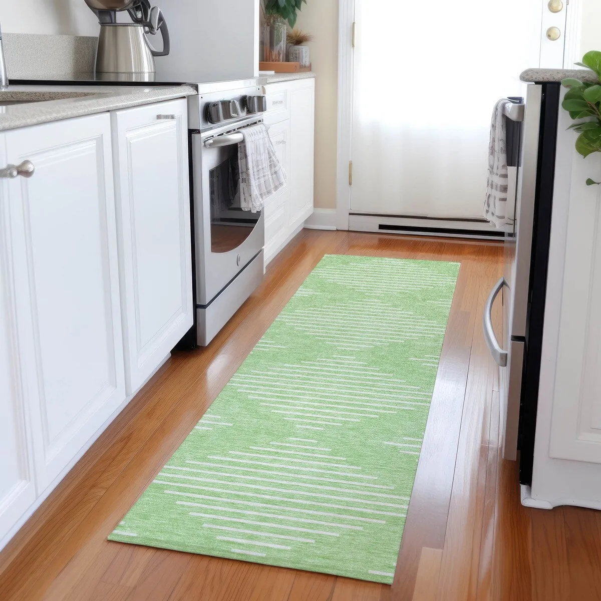 Machine Washable Indoor/ Outdoor Modern Stripe Chantille Rug