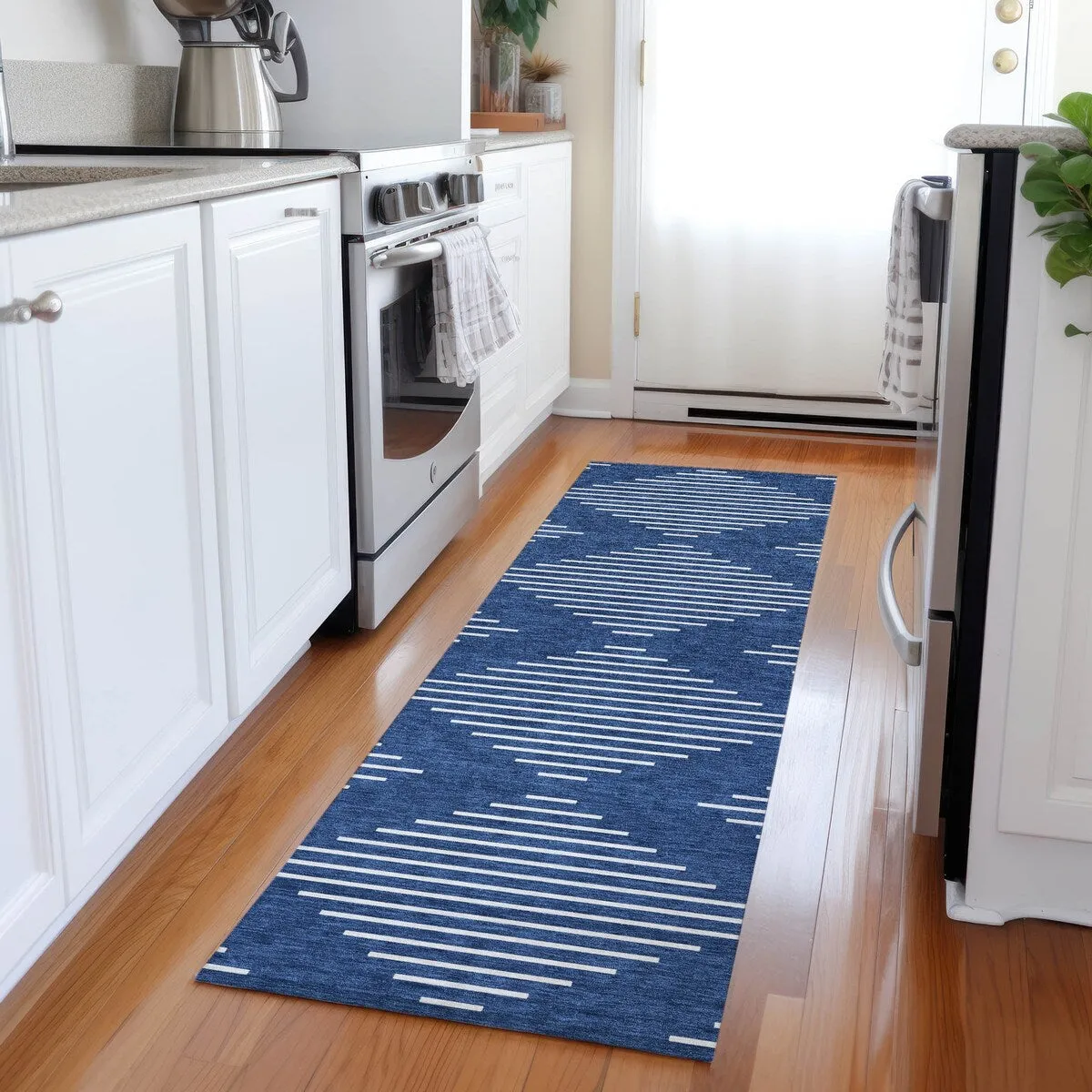Machine Washable Indoor/ Outdoor Modern Stripe Chantille Rug