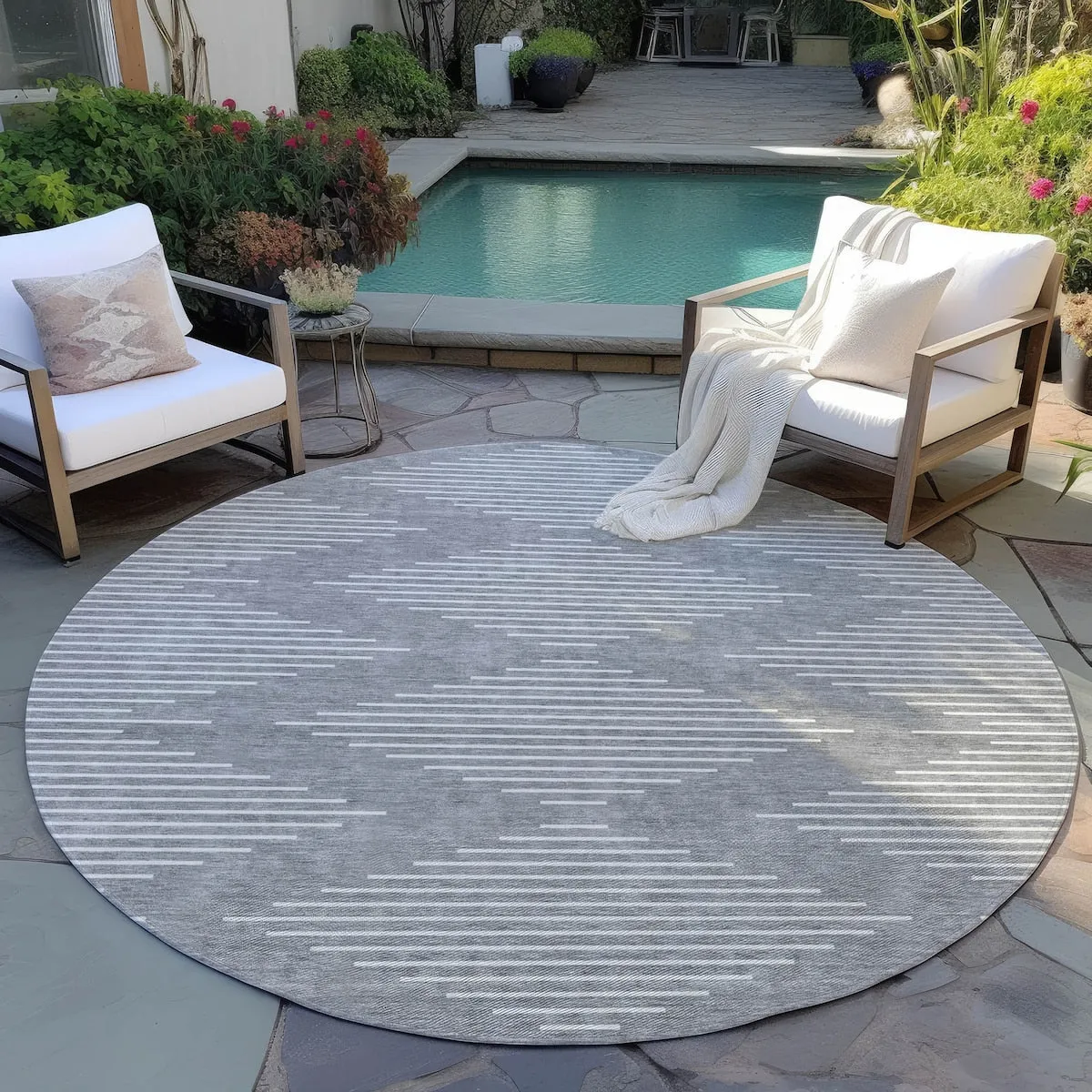 Machine Washable Indoor/ Outdoor Modern Stripe Chantille Rug