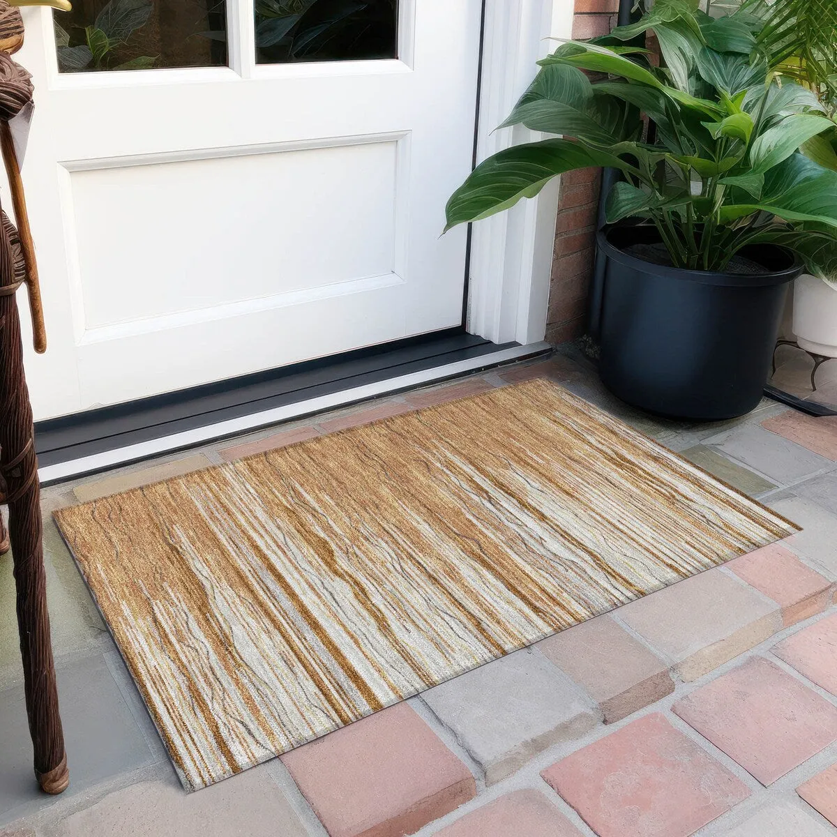 Machine Washable Indoor/ Outdoor Modern Stripe Chantille Rug