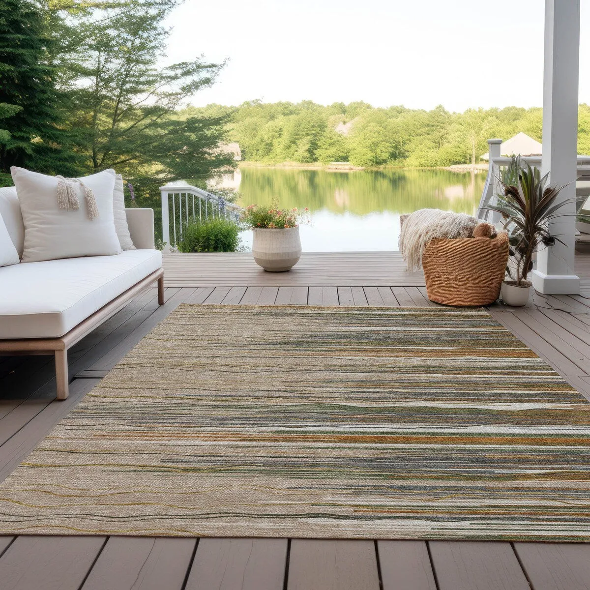 Machine Washable Indoor/ Outdoor Modern Stripe Chantille Rug