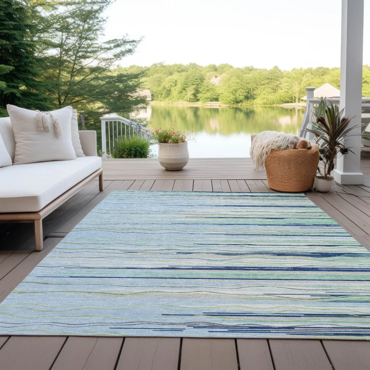 Machine Washable Indoor/ Outdoor Modern Stripe Chantille Rug