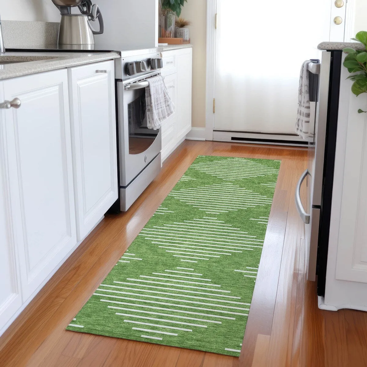 Machine Washable Indoor/ Outdoor Modern Stripe Chantille Rug