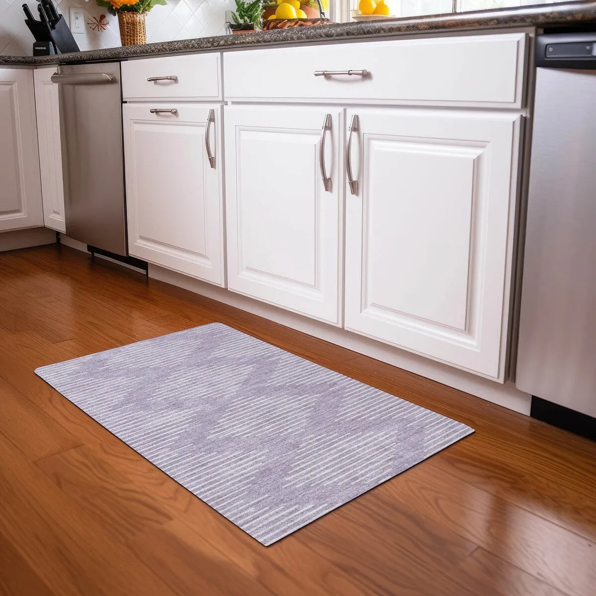 Machine Washable Indoor/ Outdoor Modern Stripe Chantille Rug