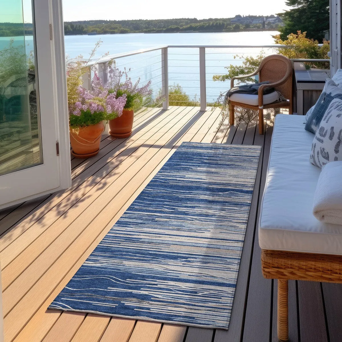 Machine Washable Indoor/ Outdoor Modern Stripe Chantille Rug