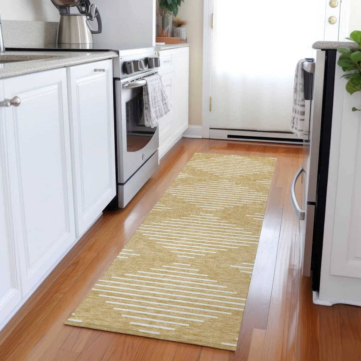 Machine Washable Indoor/ Outdoor Modern Stripe Chantille Rug