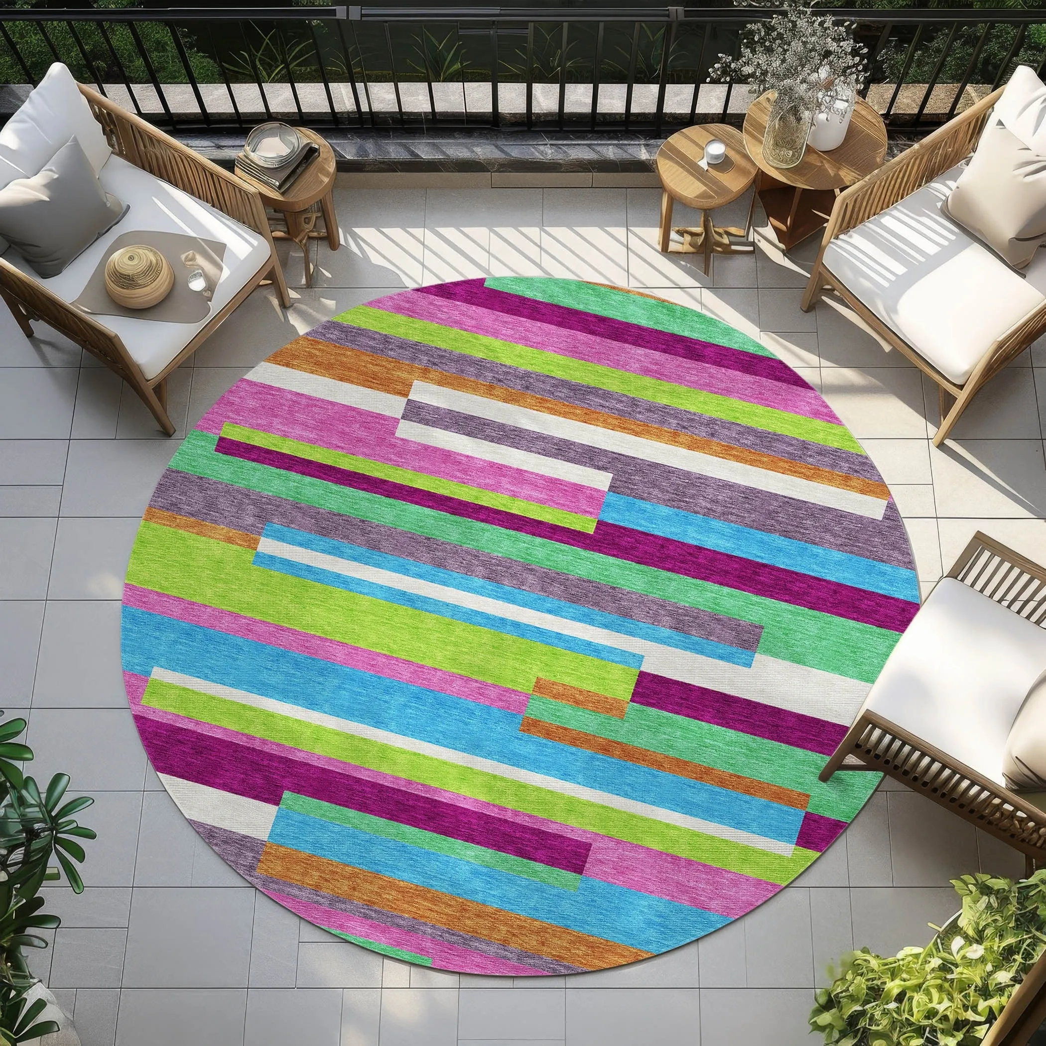 Machine Washable Indoor/ Outdoor Modern Stripes Chantille Rug