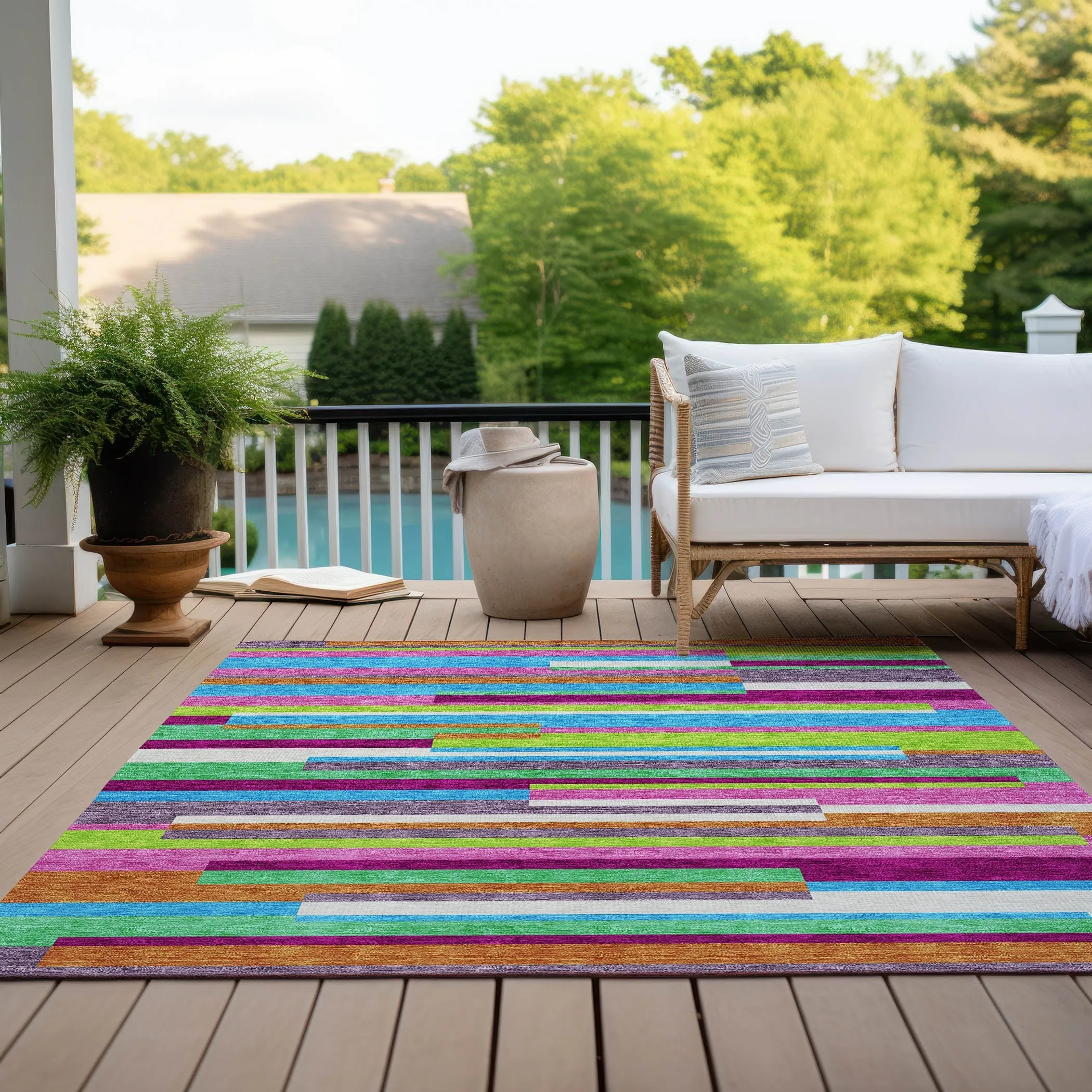 Machine Washable Indoor/ Outdoor Modern Stripes Chantille Rug