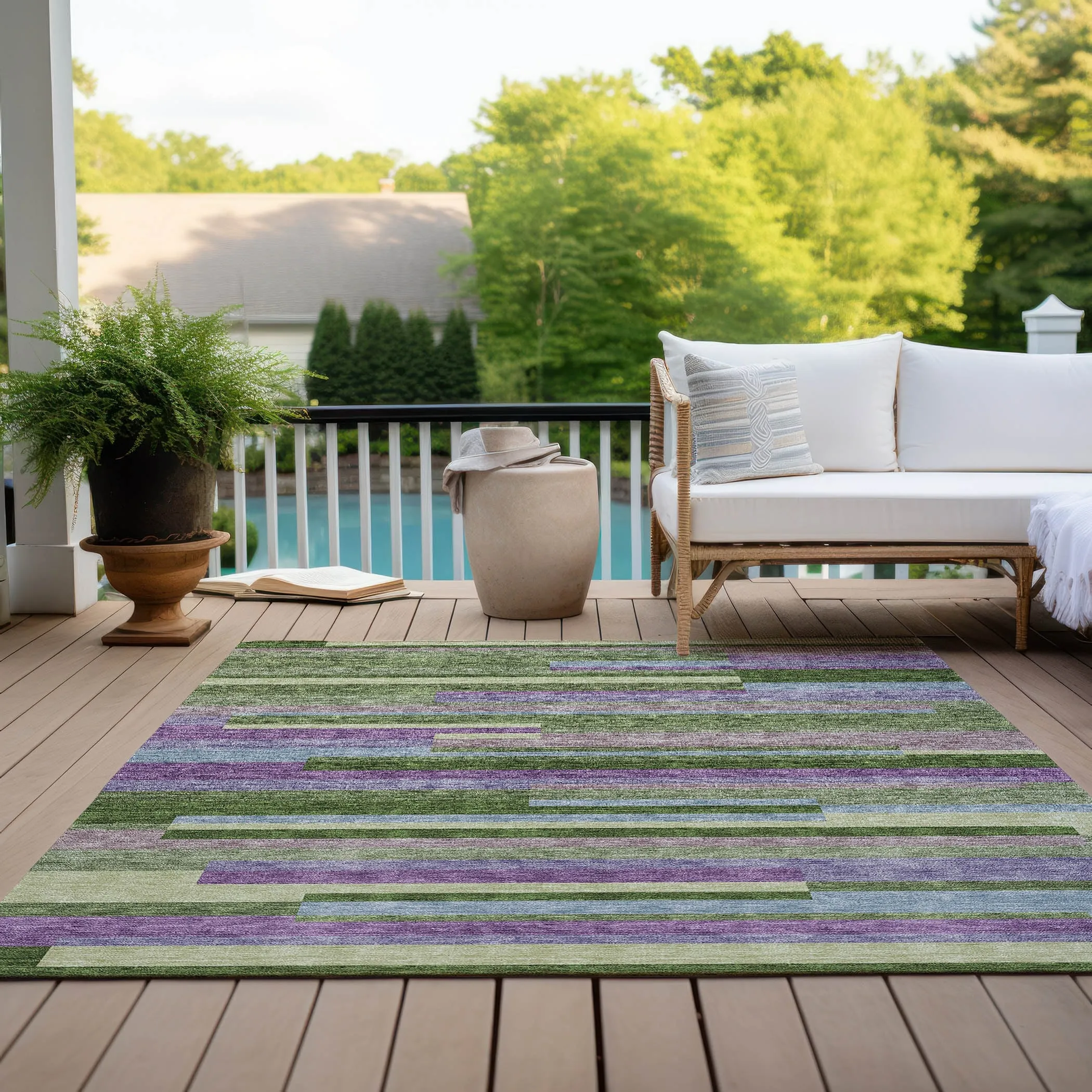 Machine Washable Indoor/ Outdoor Modern Stripes Chantille Rug