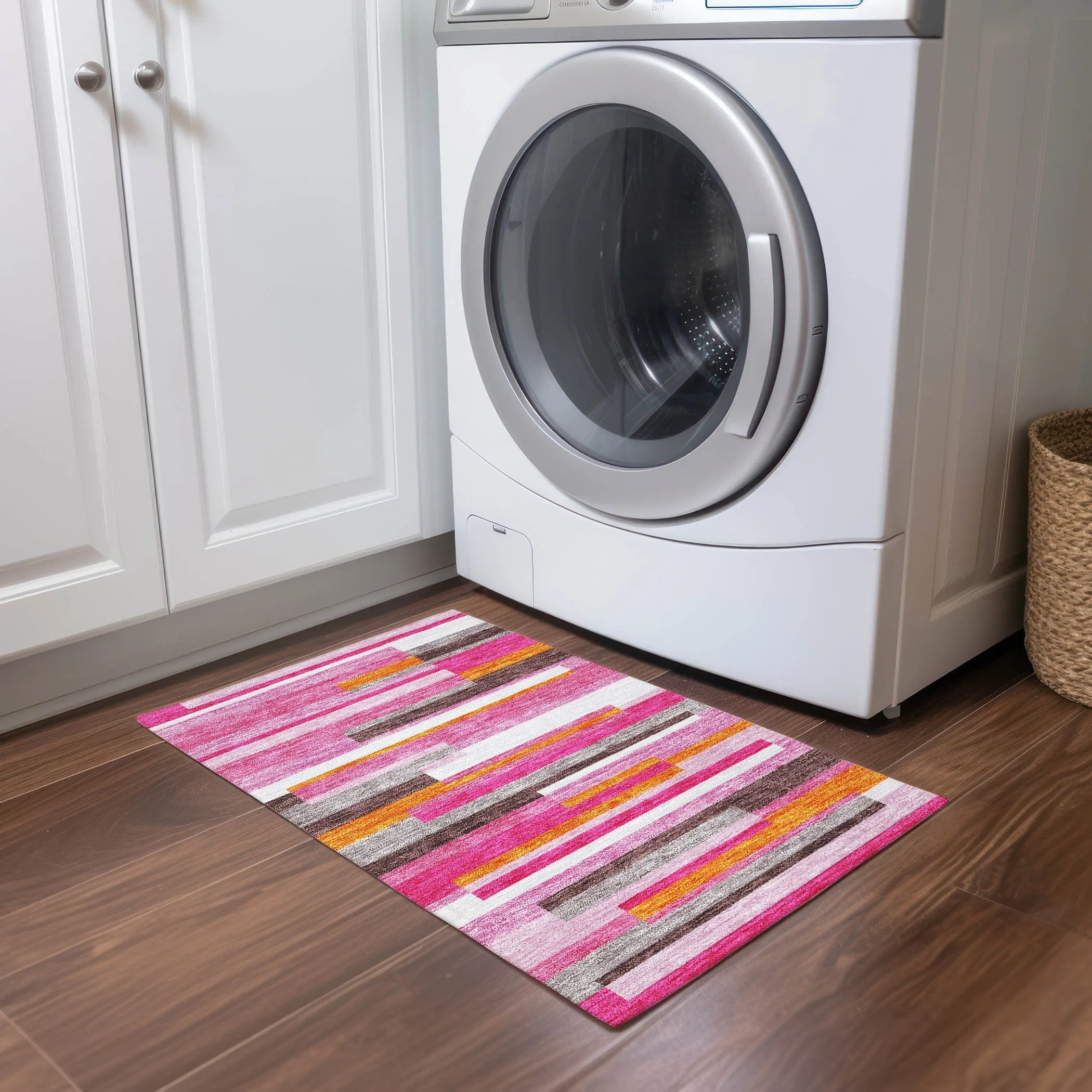Machine Washable Indoor/ Outdoor Modern Stripes Chantille Rug