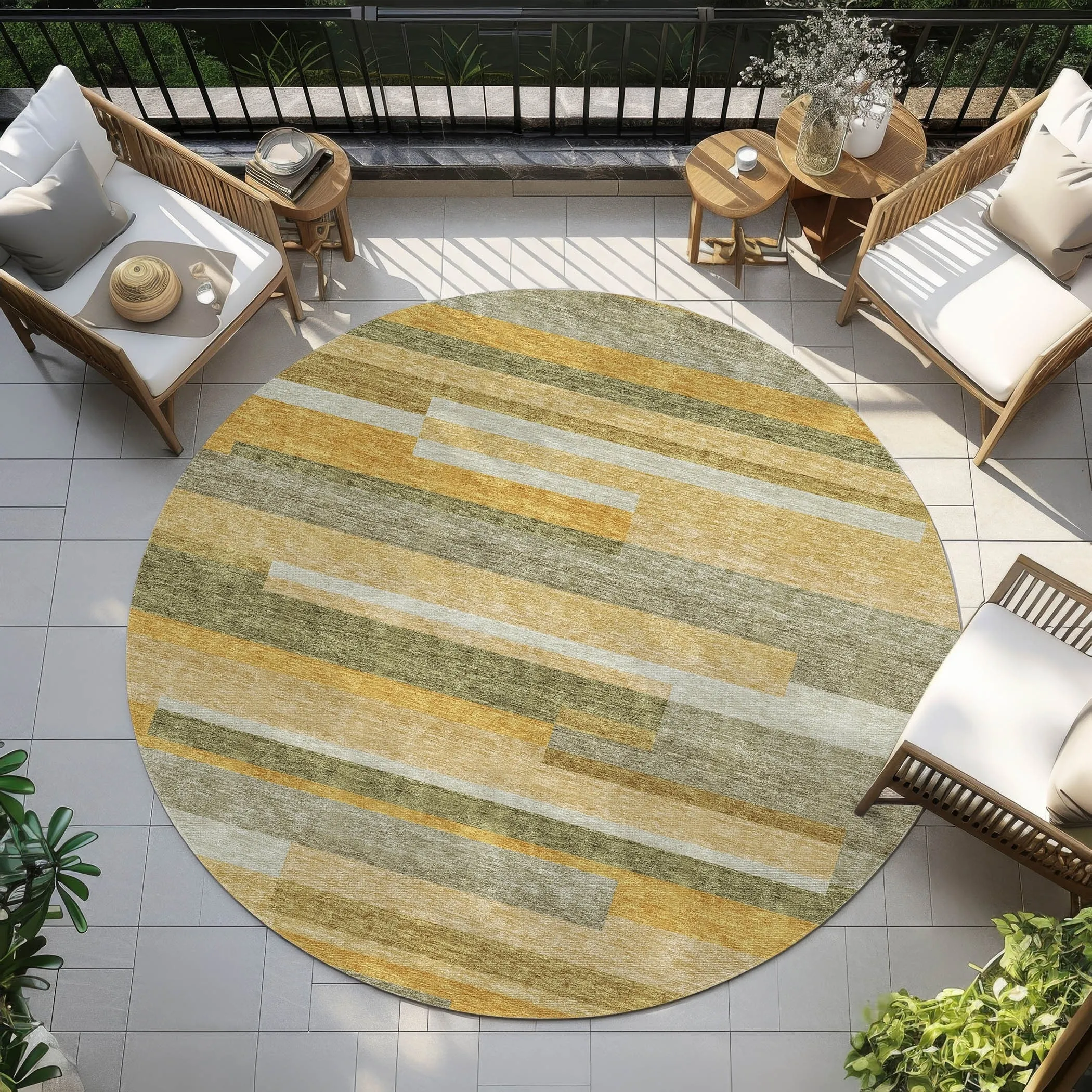 Machine Washable Indoor/ Outdoor Modern Stripes Chantille Rug
