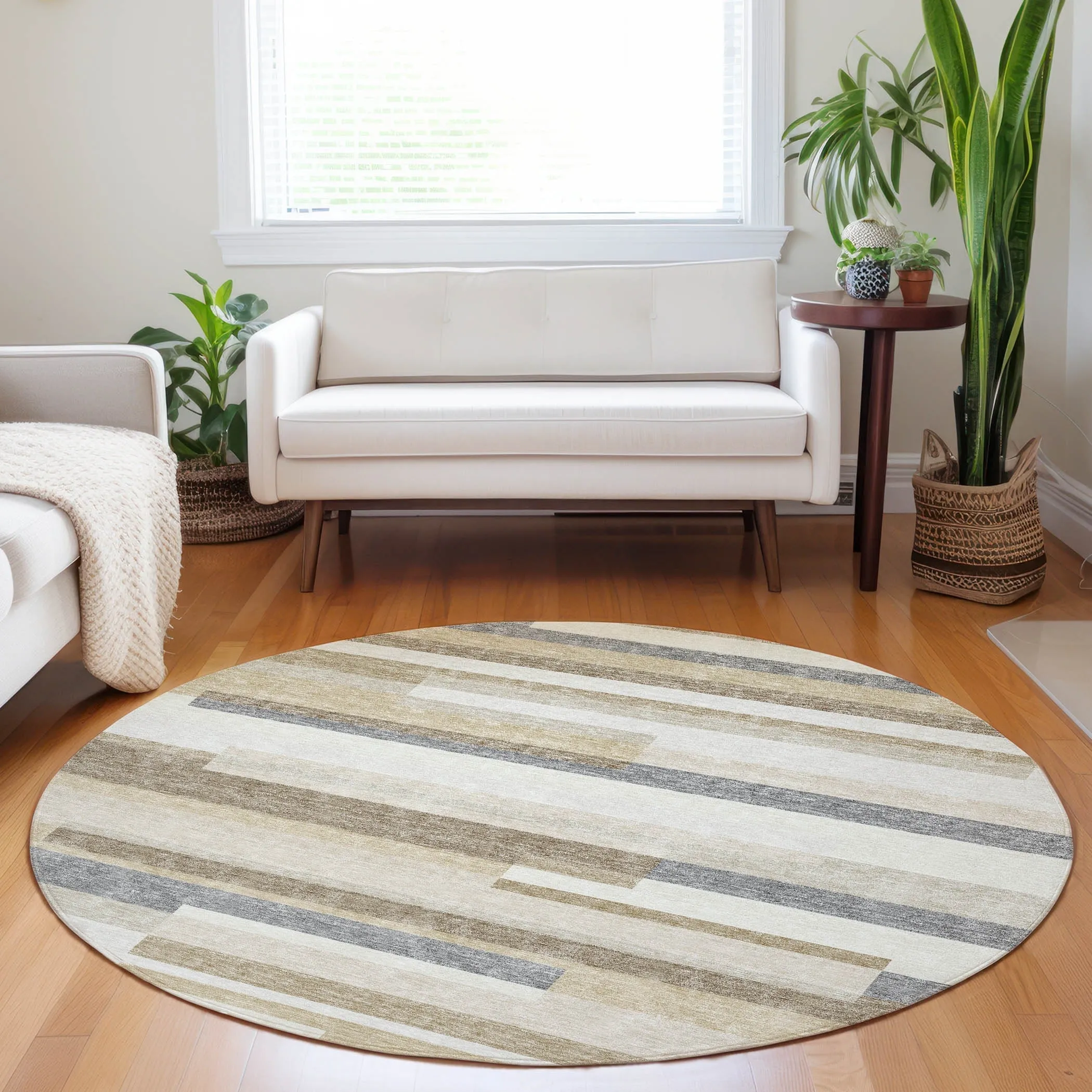 Machine Washable Indoor/ Outdoor Modern Stripes Chantille Rug