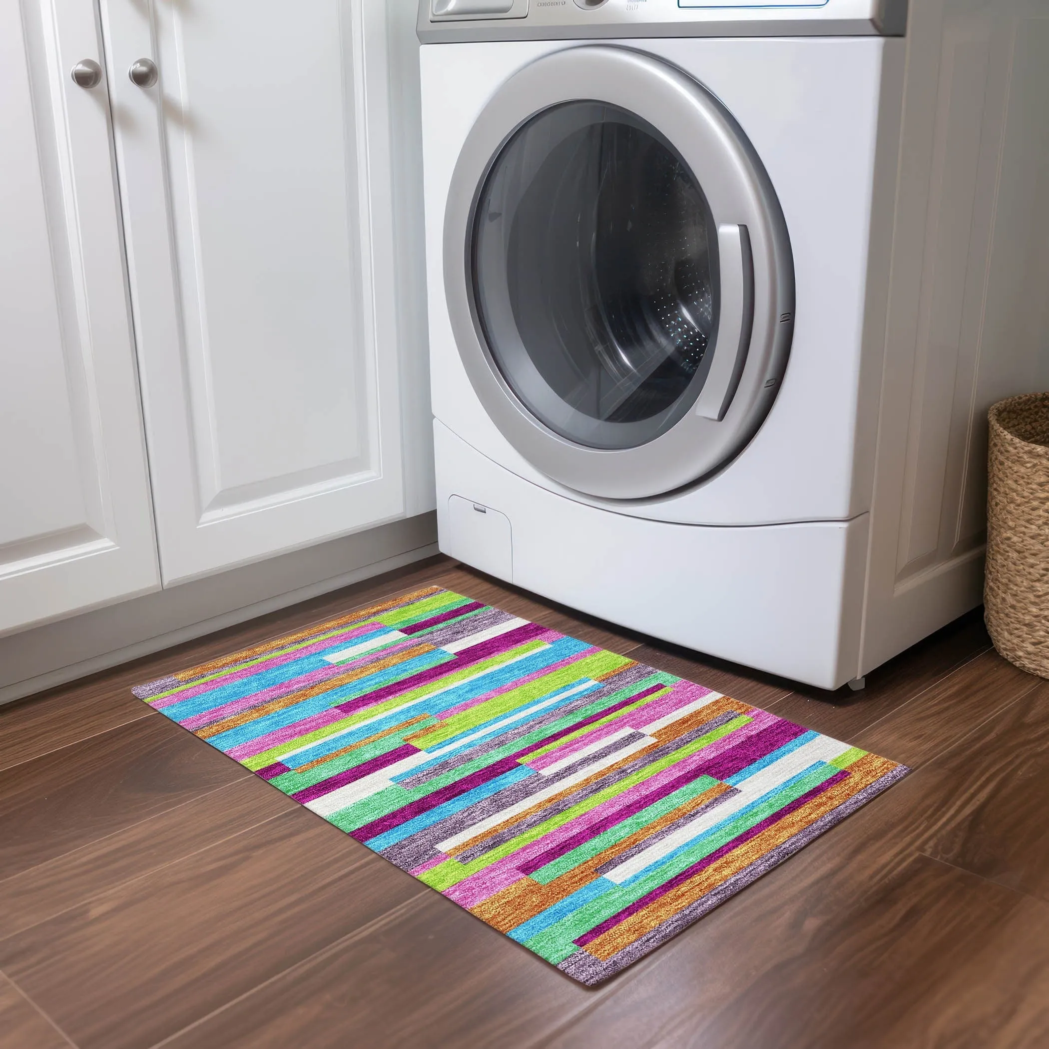 Machine Washable Indoor/ Outdoor Modern Stripes Chantille Rug