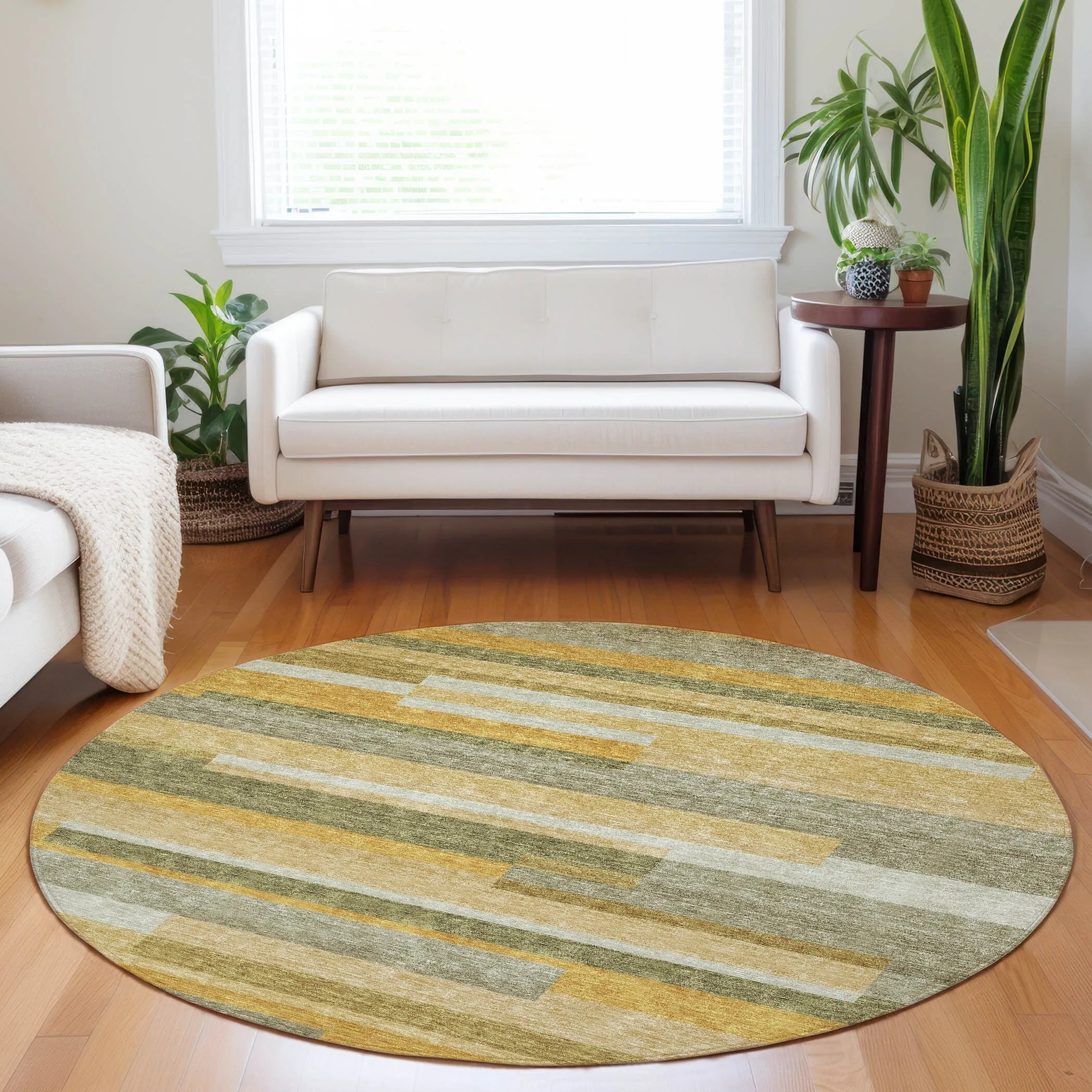Machine Washable Indoor/ Outdoor Modern Stripes Chantille Rug