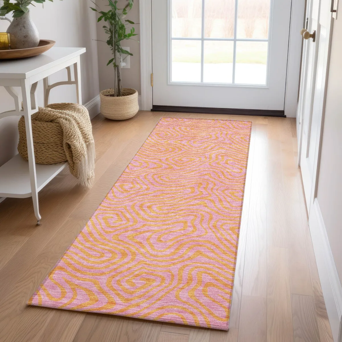 Machine Washable Indoor/ Outdoor Modern Trance Chantille Rug