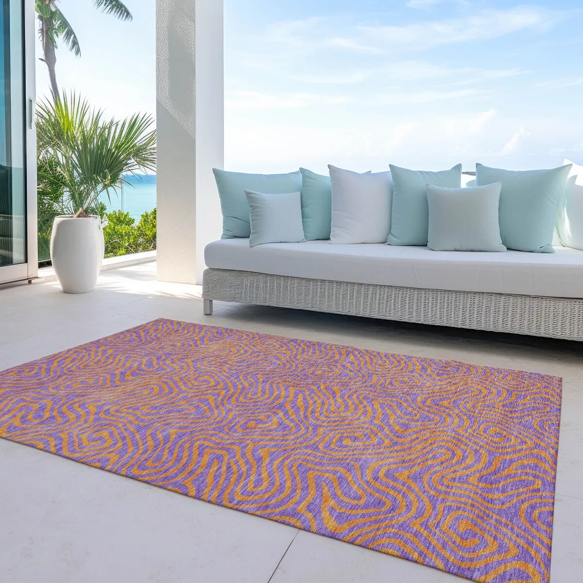 Machine Washable Indoor/ Outdoor Modern Trance Chantille Rug