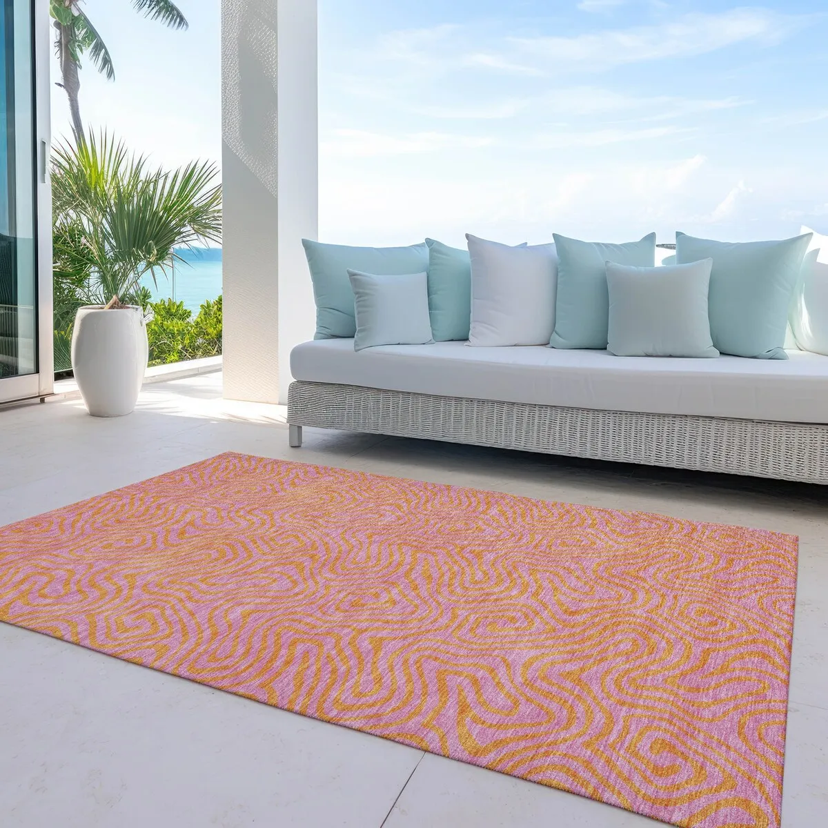 Machine Washable Indoor/ Outdoor Modern Trance Chantille Rug