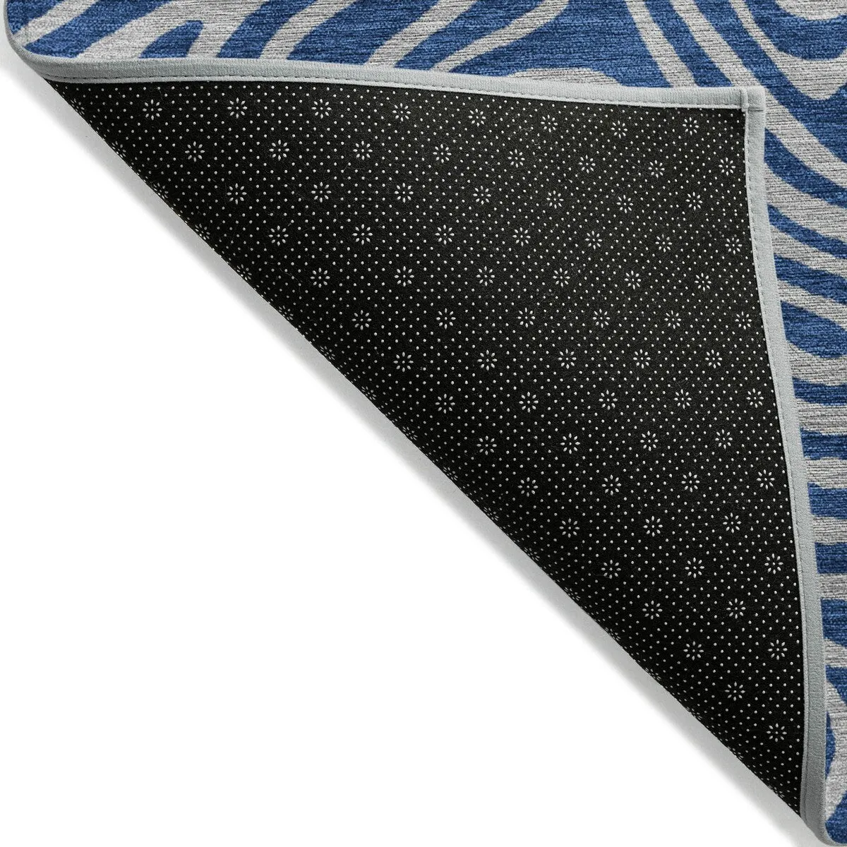Machine Washable Indoor/ Outdoor Modern Trance Chantille Rug