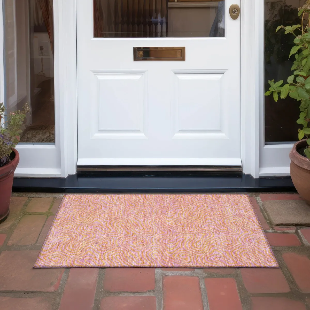 Machine Washable Indoor/ Outdoor Modern Trance Chantille Rug