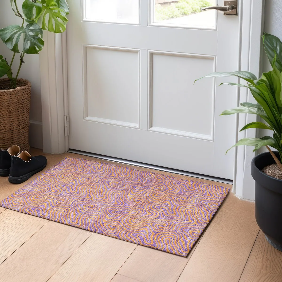 Machine Washable Indoor/ Outdoor Modern Trance Chantille Rug