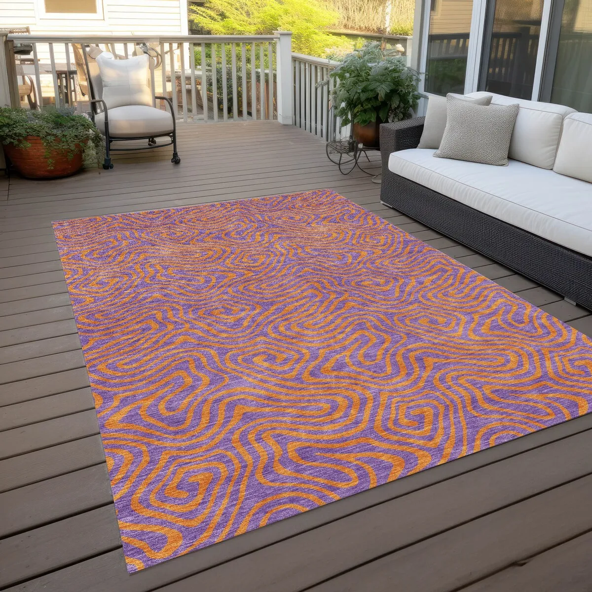 Machine Washable Indoor/ Outdoor Modern Trance Chantille Rug