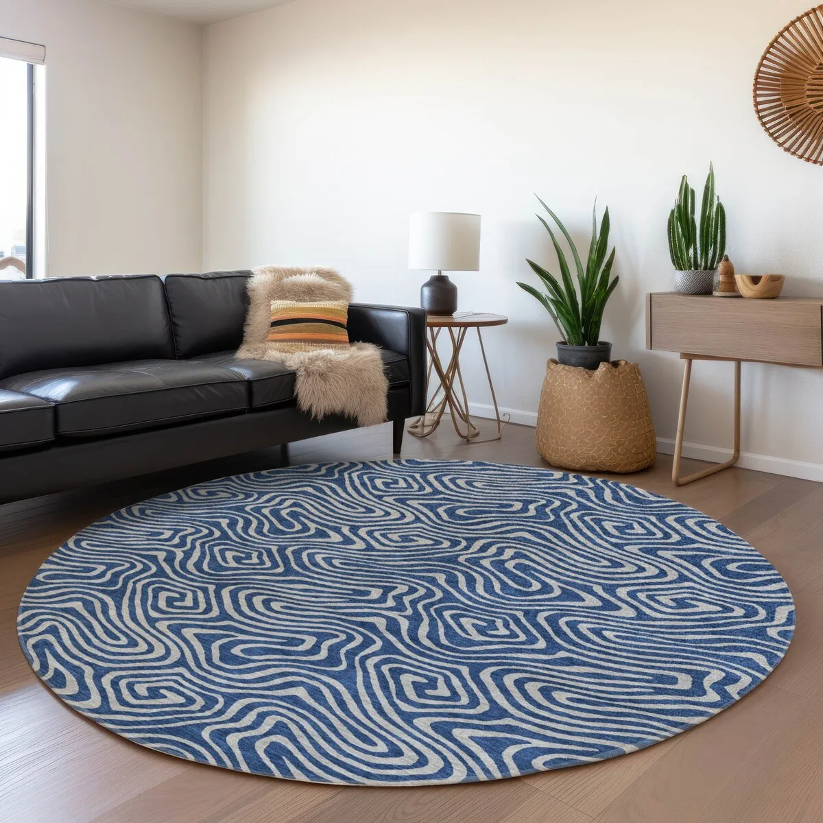 Machine Washable Indoor/ Outdoor Modern Trance Chantille Rug