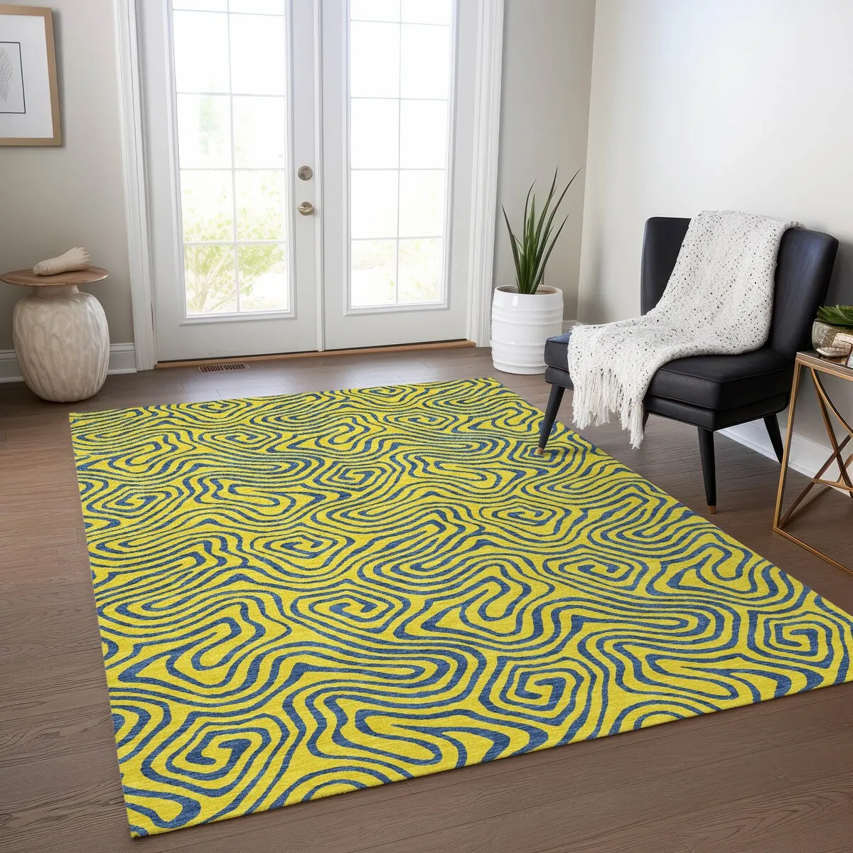 Machine Washable Indoor/ Outdoor Modern Trance Chantille Rug