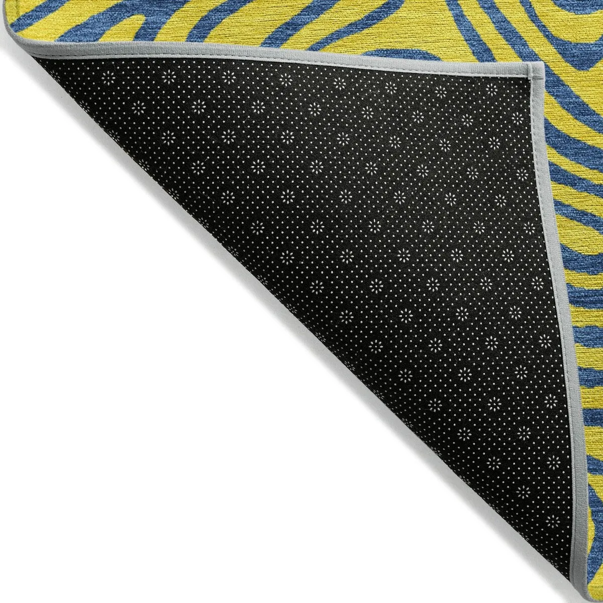 Machine Washable Indoor/ Outdoor Modern Trance Chantille Rug