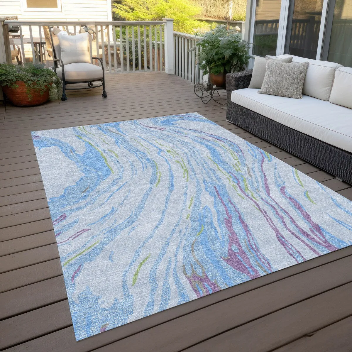 Machine Washable Indoor/ Outdoor Modern Wave Chantille Rug