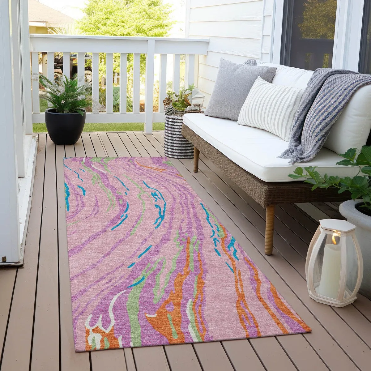 Machine Washable Indoor/ Outdoor Modern Wave Chantille Rug