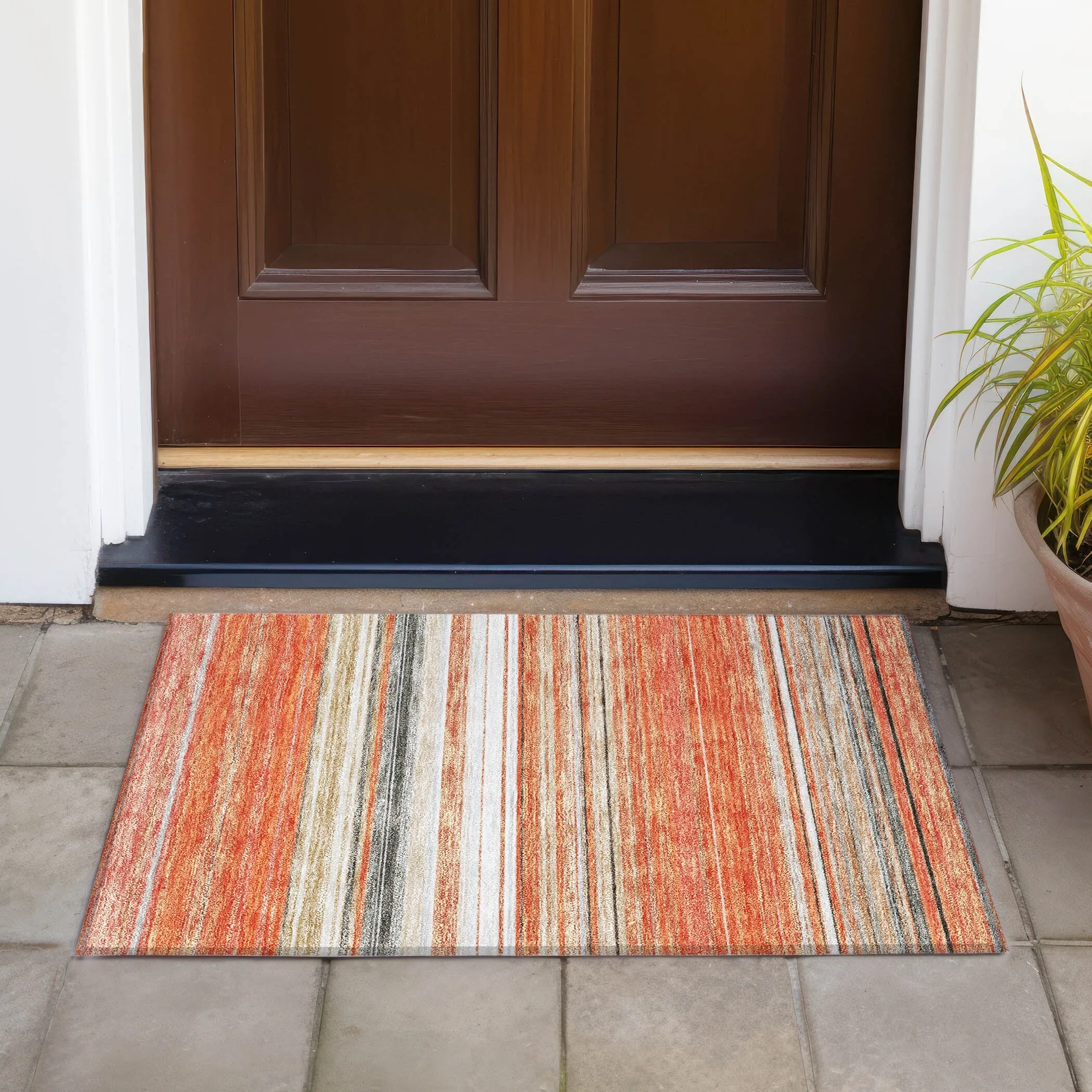 Machine Washable Indoor/ Outdoor Ombre Stripes Chantille Rug