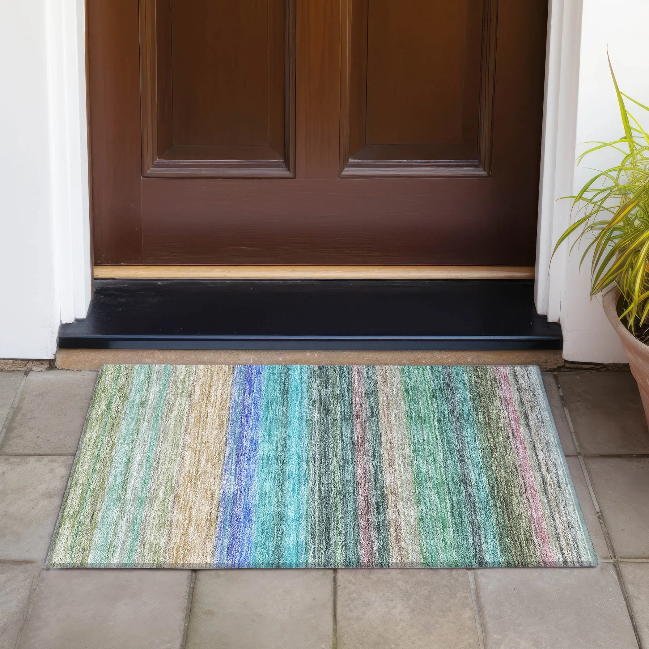 Machine Washable Indoor/ Outdoor Ombre Stripes Chantille Rug