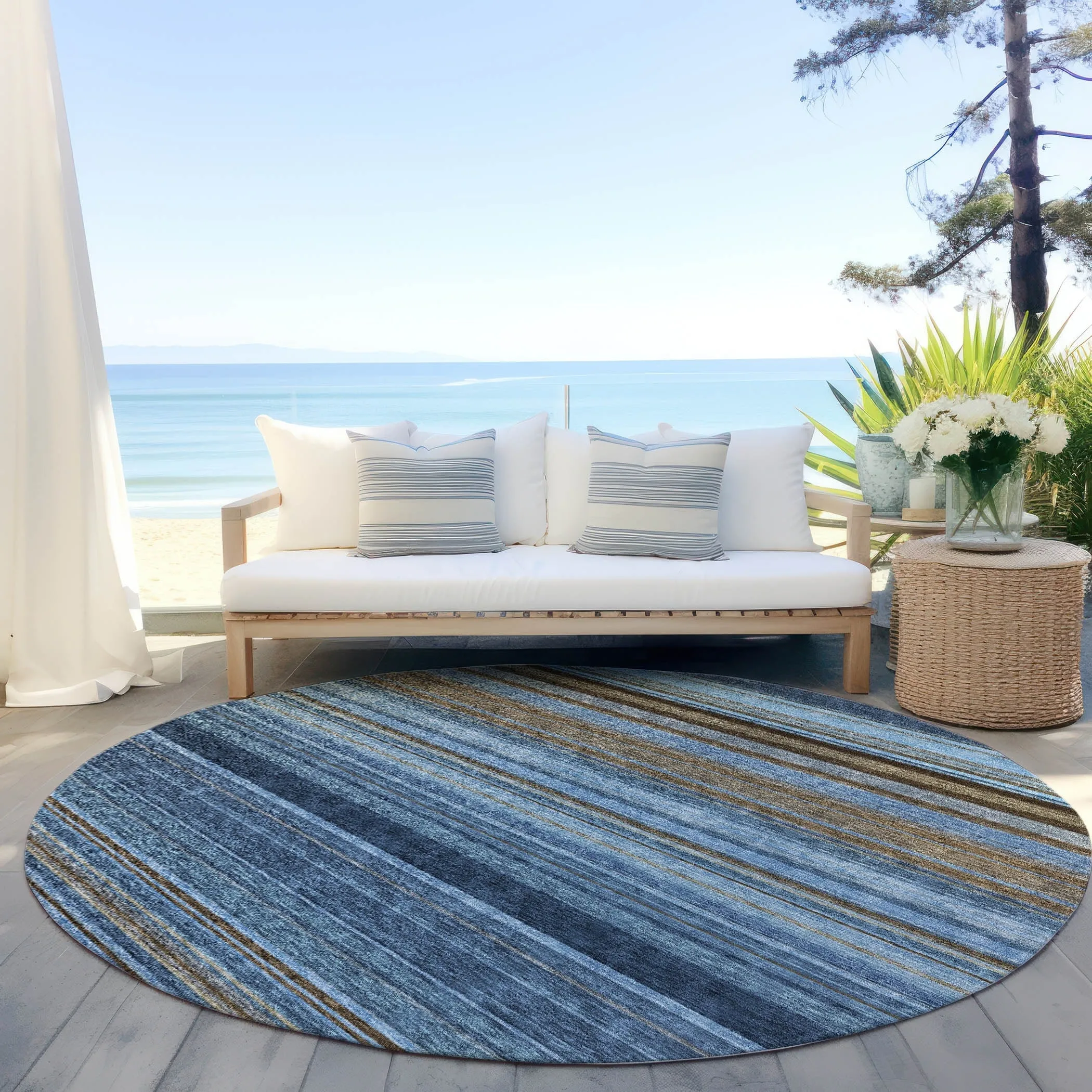 Machine Washable Indoor/ Outdoor Ombre Stripes Chantille Rug