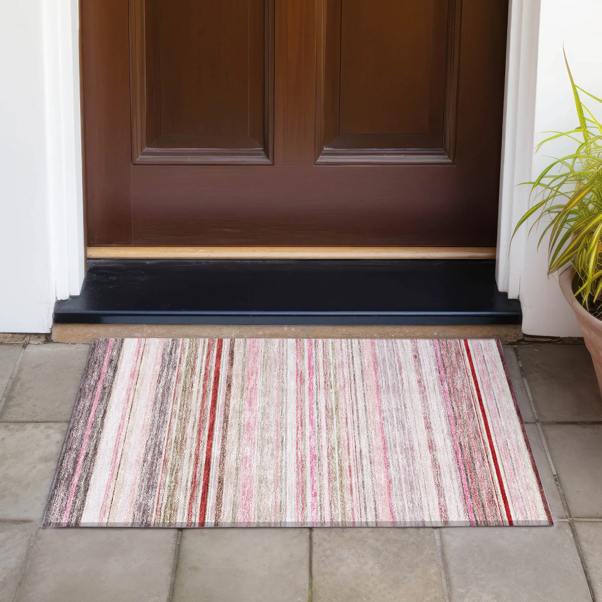 Machine Washable Indoor/ Outdoor Ombre Stripes Chantille Rug