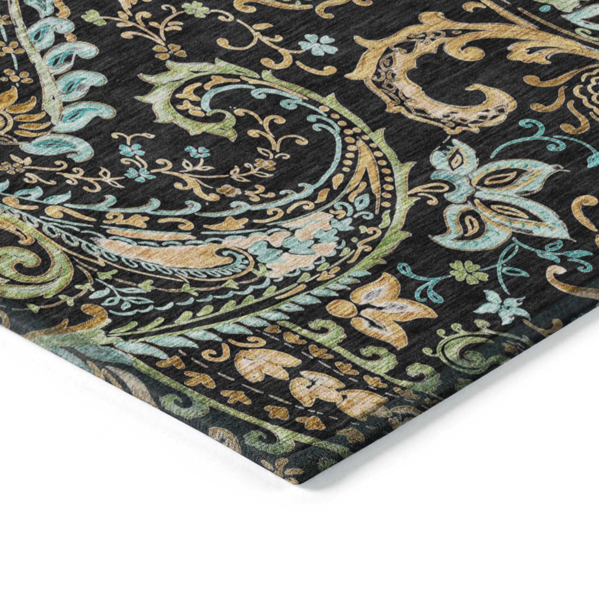 Machine Washable Indoor/ Outdoor Paisley Chantille Rug
