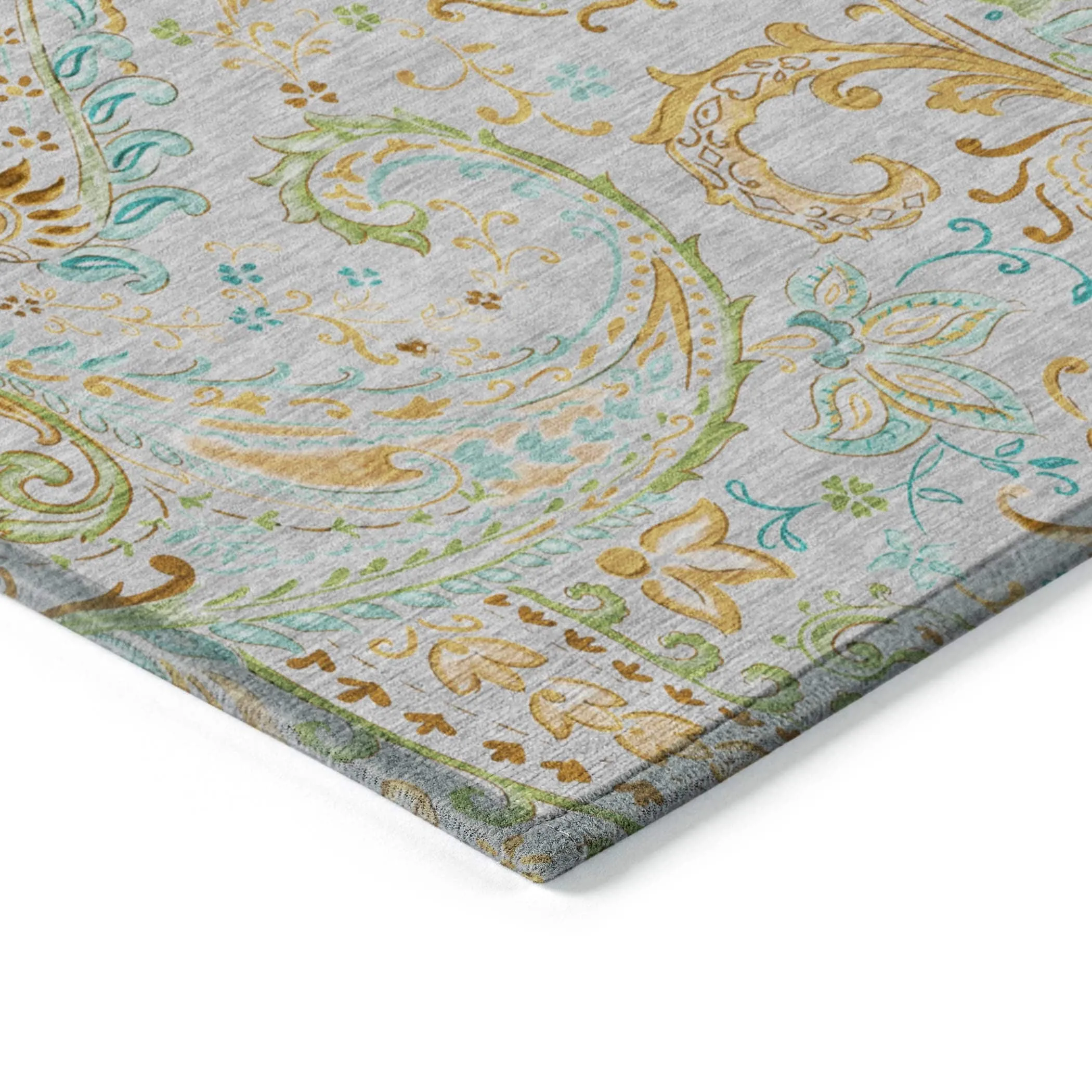Machine Washable Indoor/ Outdoor Paisley Chantille Rug